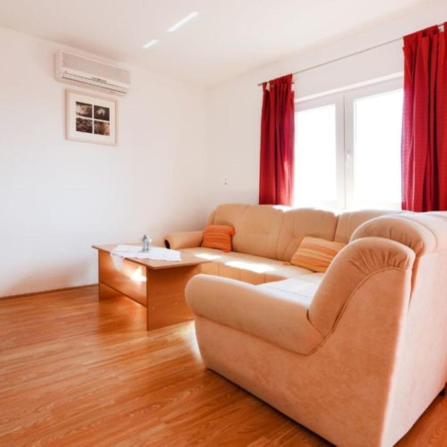 Apartments Sime Petrcane Luaran gambar